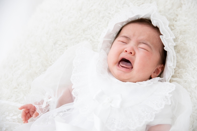 【新生児】赤ちゃんが泣き止む方法まとめ